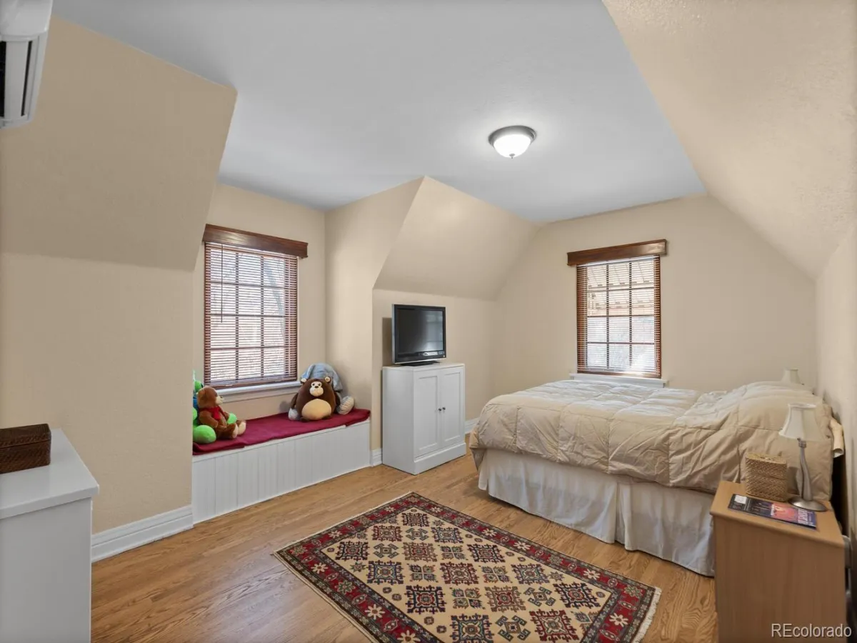 04092026214845 1200 24