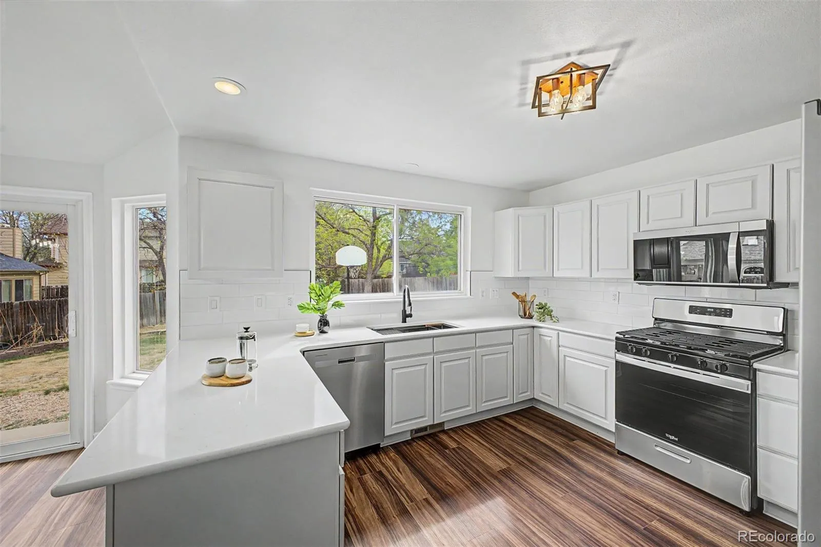5532 S Lisbon Lane Centennial CO 80015 MLS #REC8836750 04182026022235 1600 17