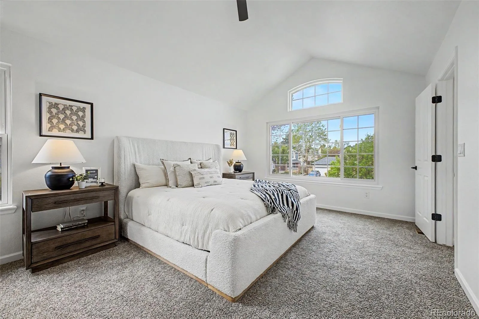 5532 S Lisbon Lane Centennial CO 80015 MLS #REC8836750 04182026022235 1600 23