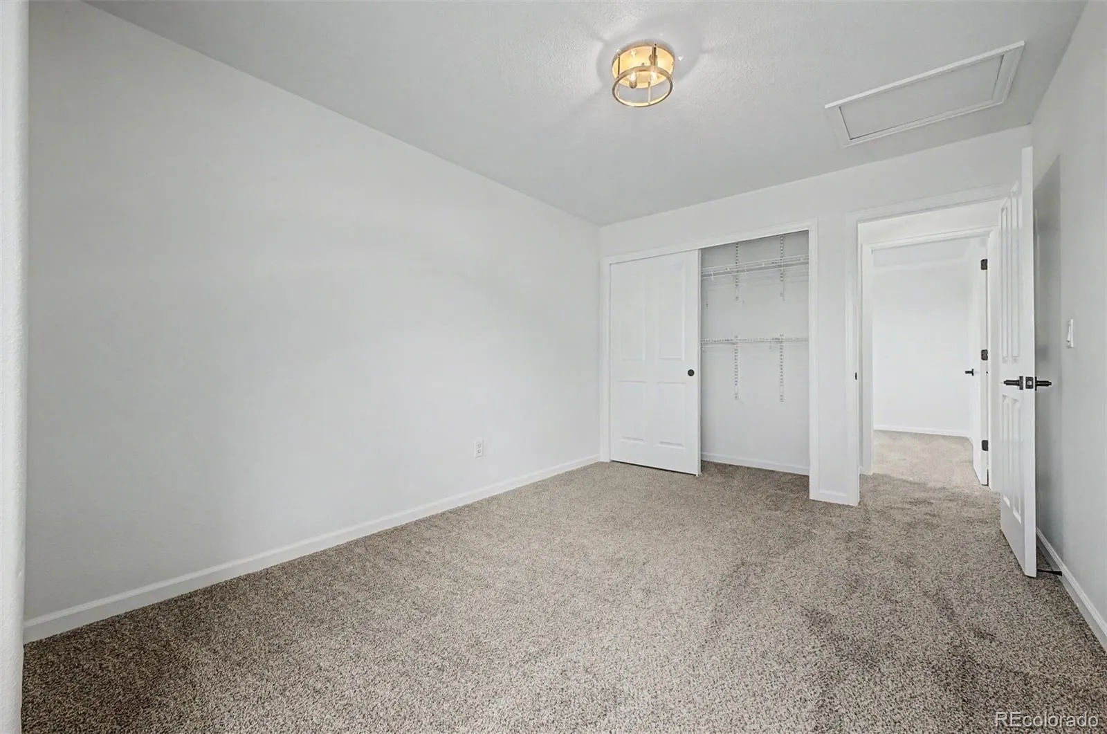 5532 S Lisbon Lane Centennial CO 80015 MLS #REC8836750 04182026022235 1600 34