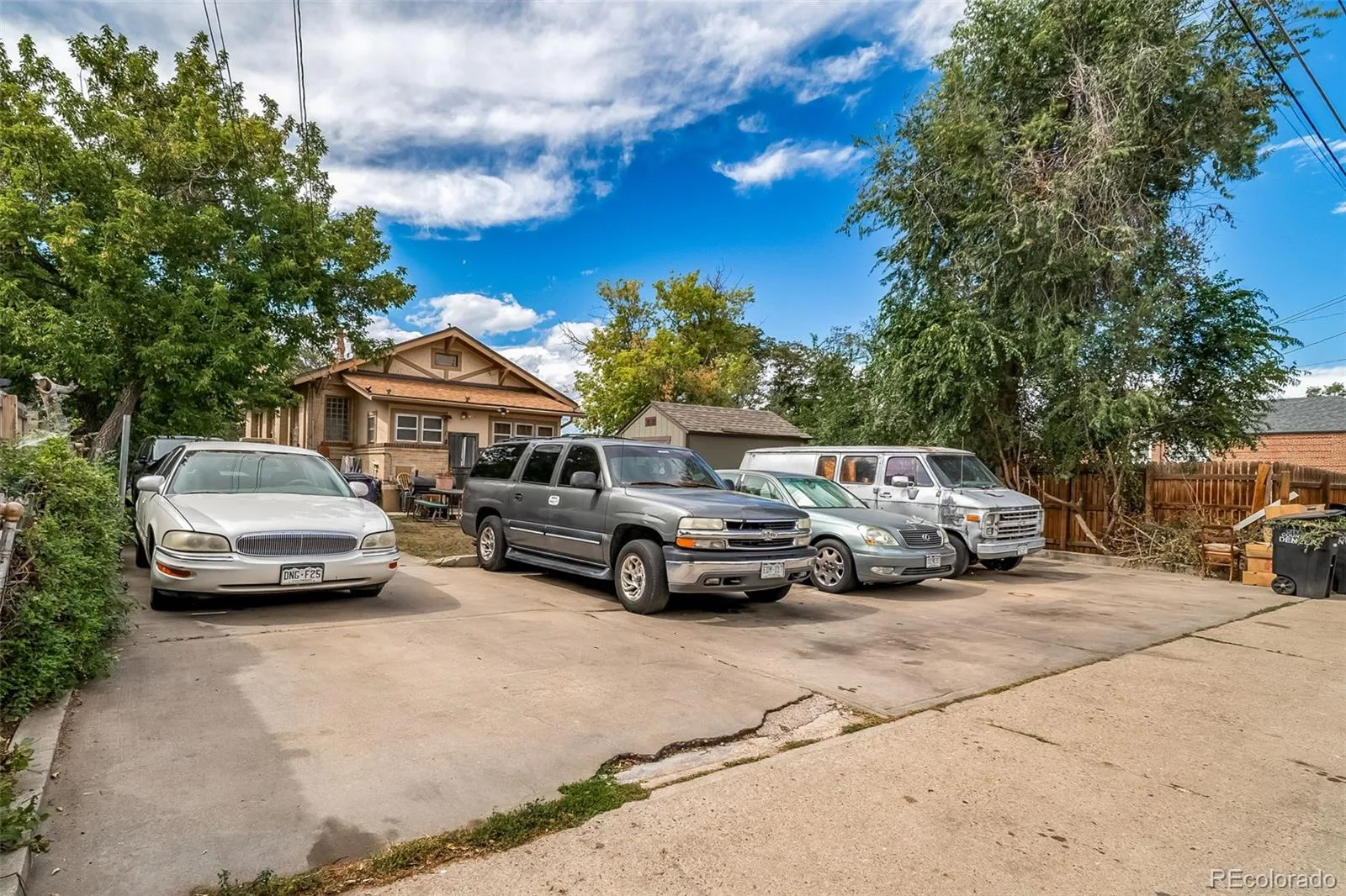 2678 Jasmine Street Denver CO 80207 | MLS #REC8837433 09222026215514 1600 28