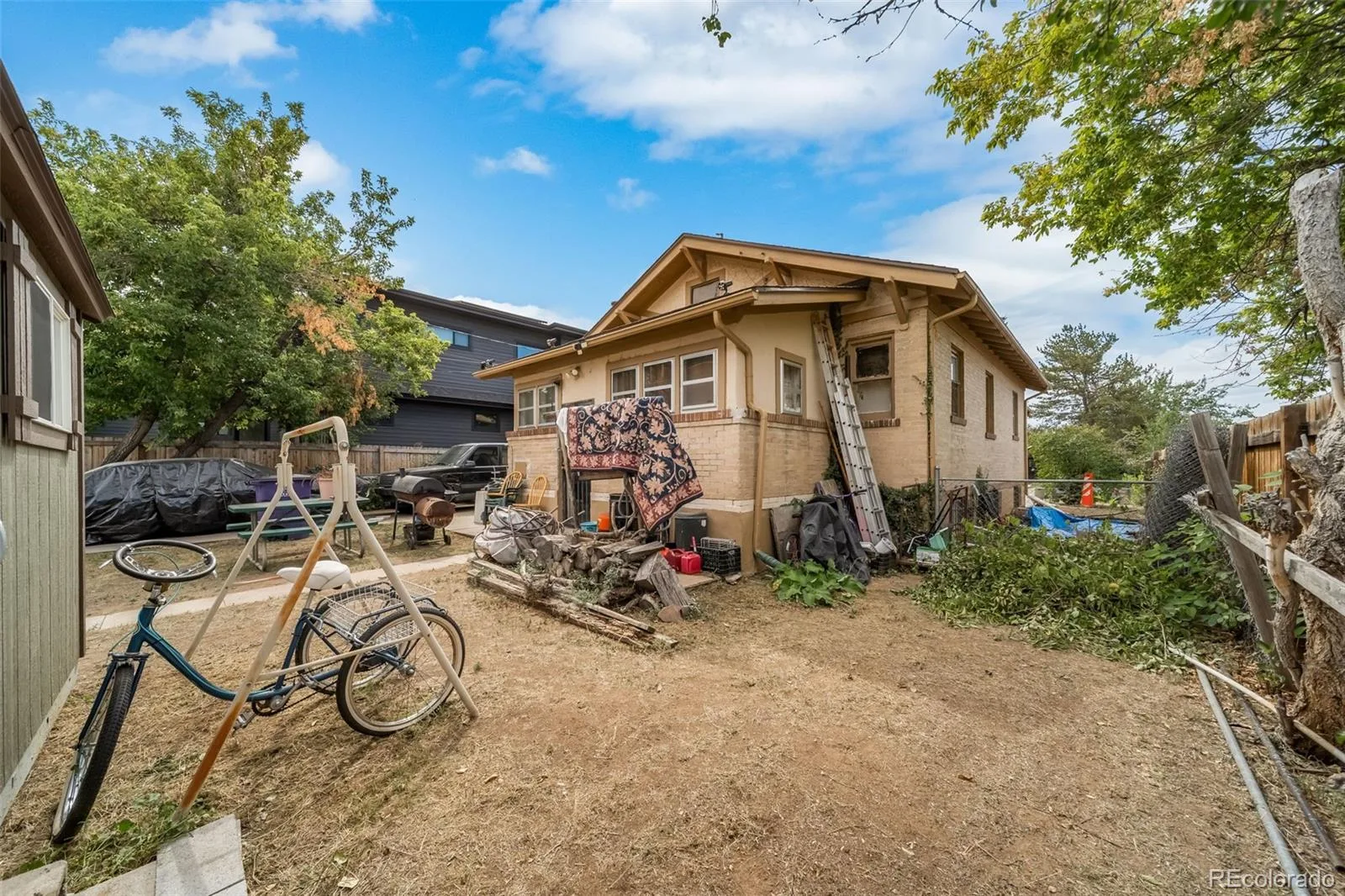 2678 Jasmine Street Denver CO 80207 | MLS #REC8837433 09222026215514 1600 31
