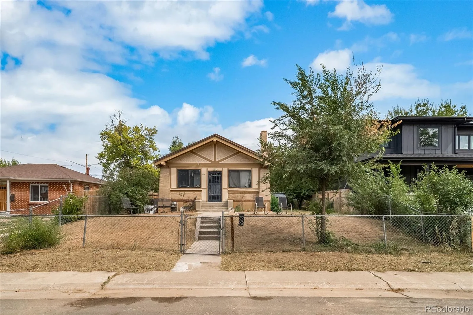 2678 Jasmine Street Denver CO 80207 | MLS #REC8837433 09222026215514 1600 4