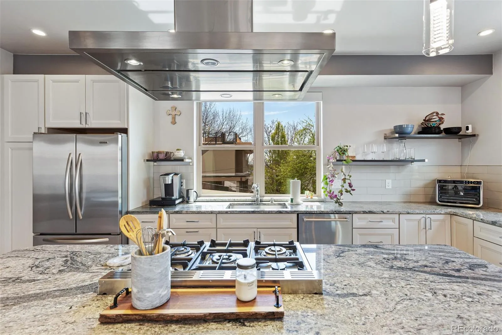 3924 W 30th Avenue Denver CO 80212 MLS #REC8837781 05052026192908 1600 9