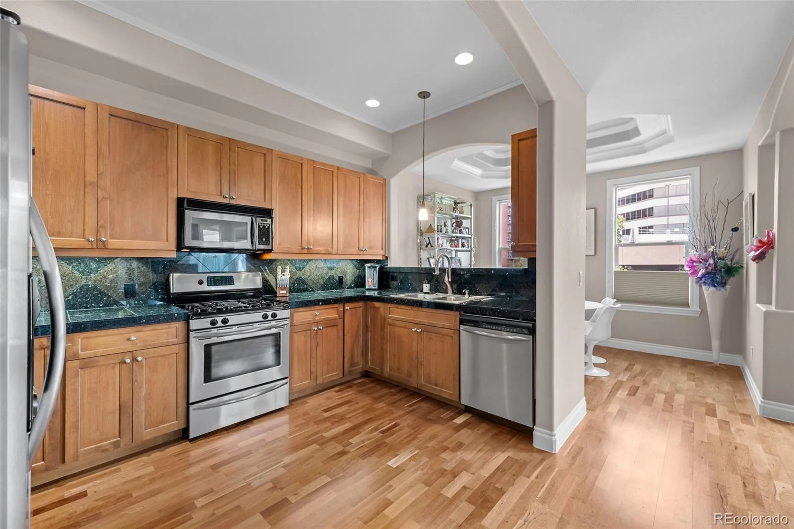 40 Madison Street #303 Denver CO 80206 | MLS #REC8837887 10032026001455 1600 16