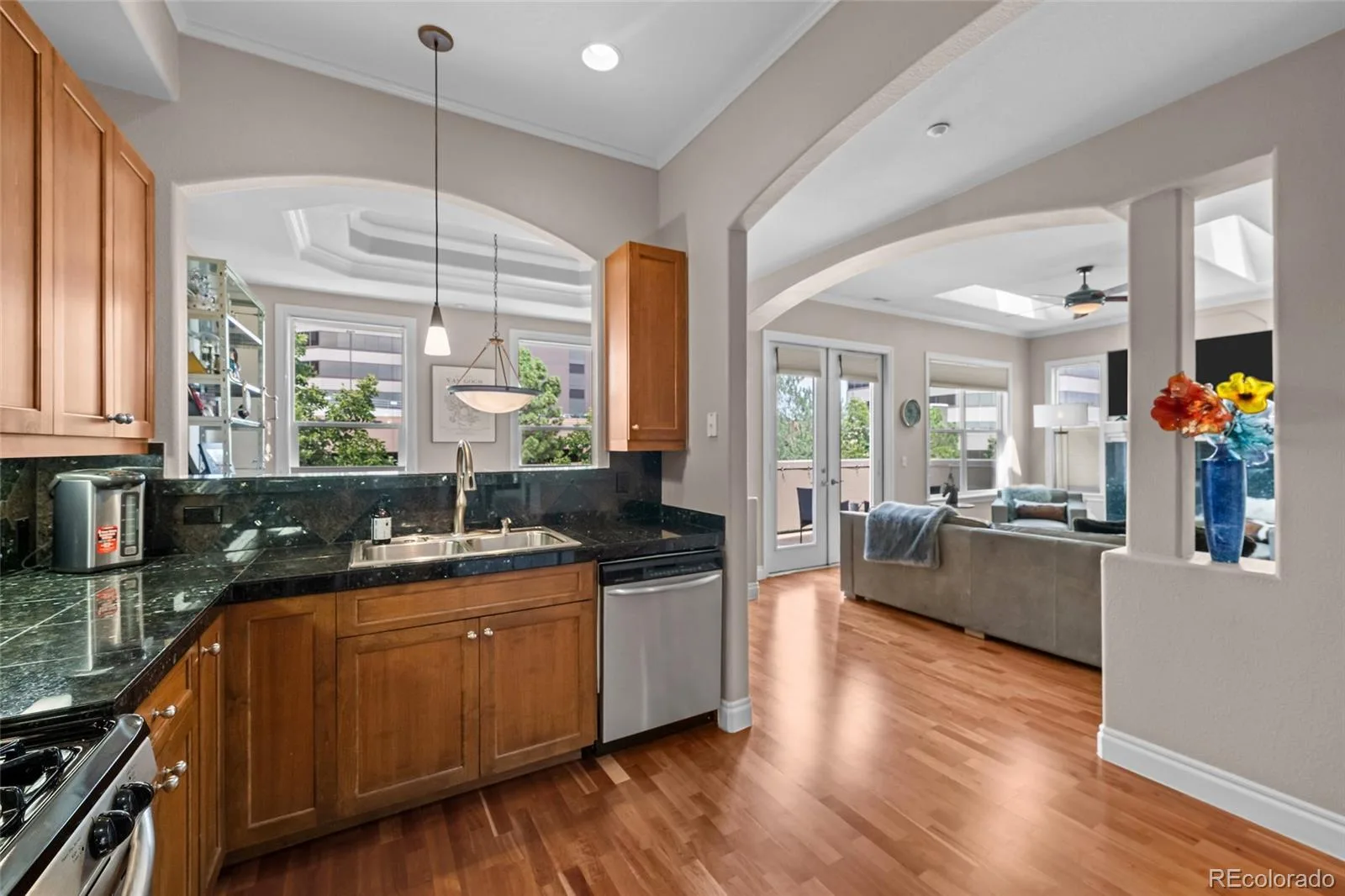 40 Madison Street #303 Denver CO 80206 | MLS #REC8837887 10032026001455 1600 19