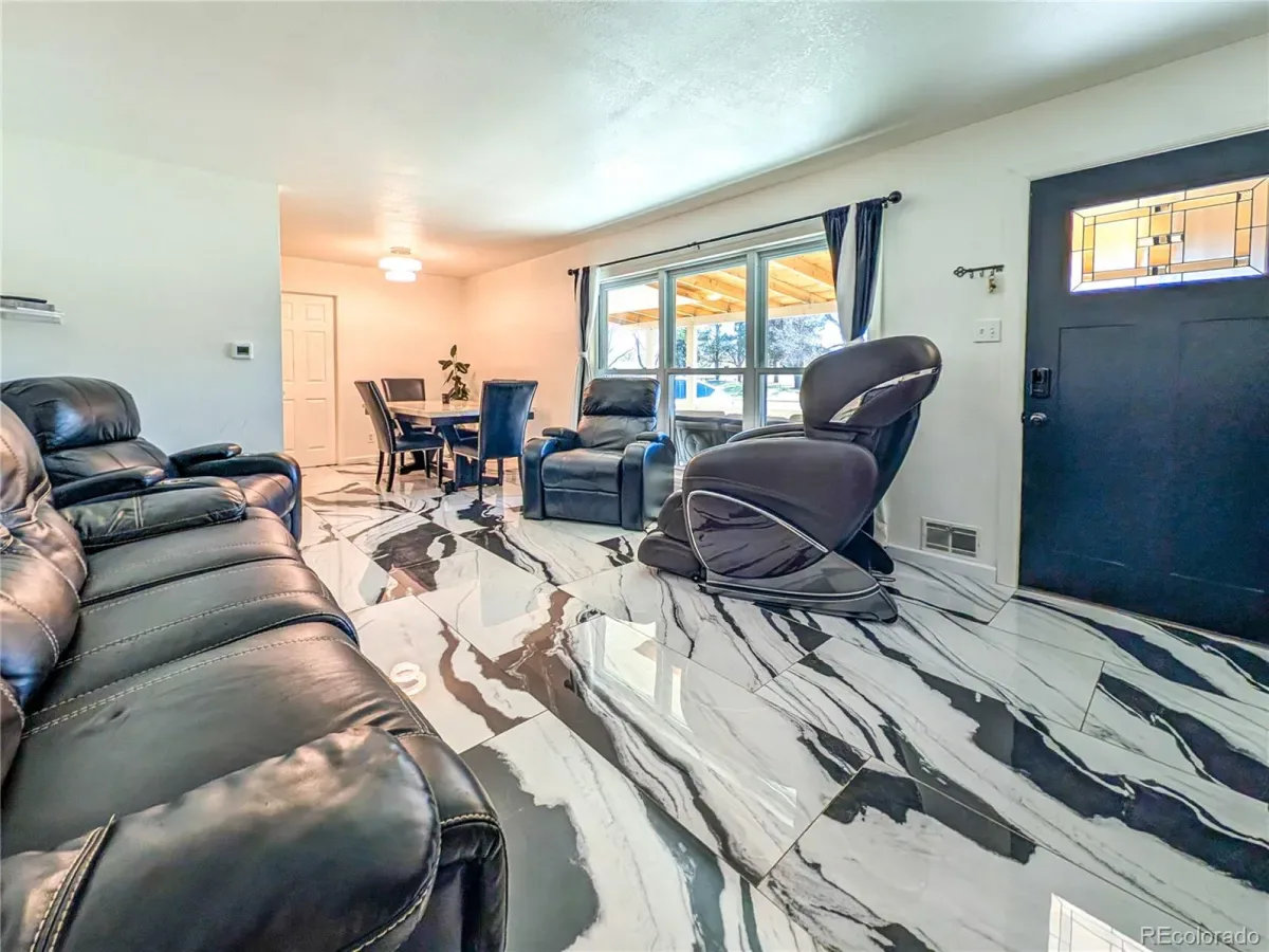 03282026010721 1200 10