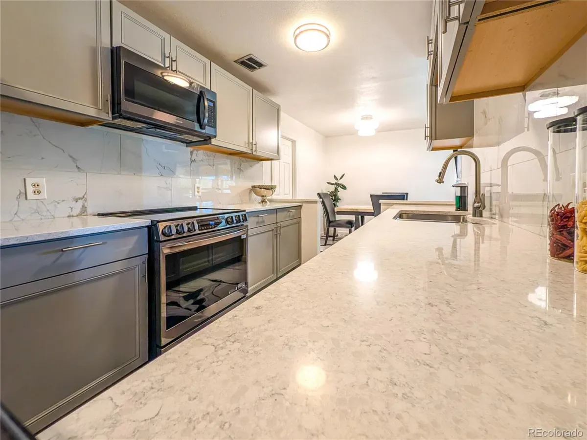 03282026010721 1200 14