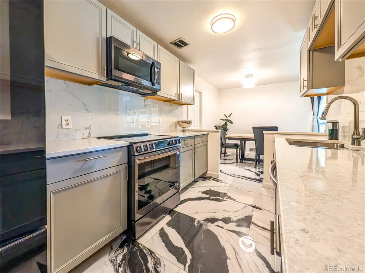 03282026010721 1200 15