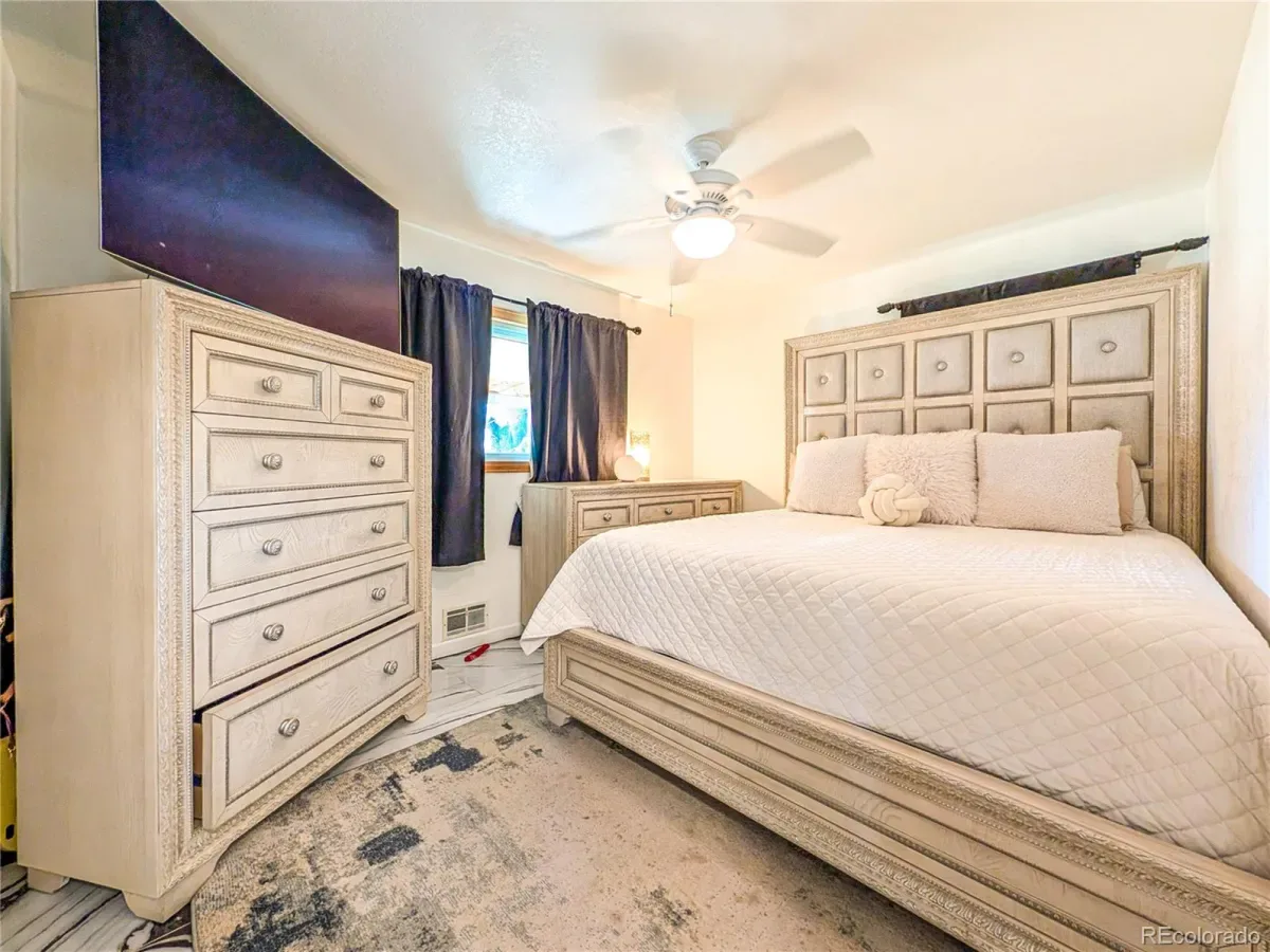 03282026010721 1200 21