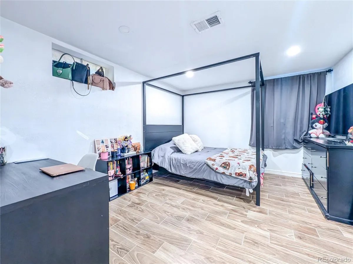 03282026010721 1200 30