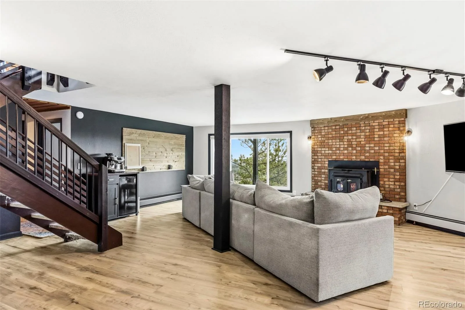 610 Meadow View Drive Evergreen CO 80439 | MLS #REC8838461 05312026184343 1600 27