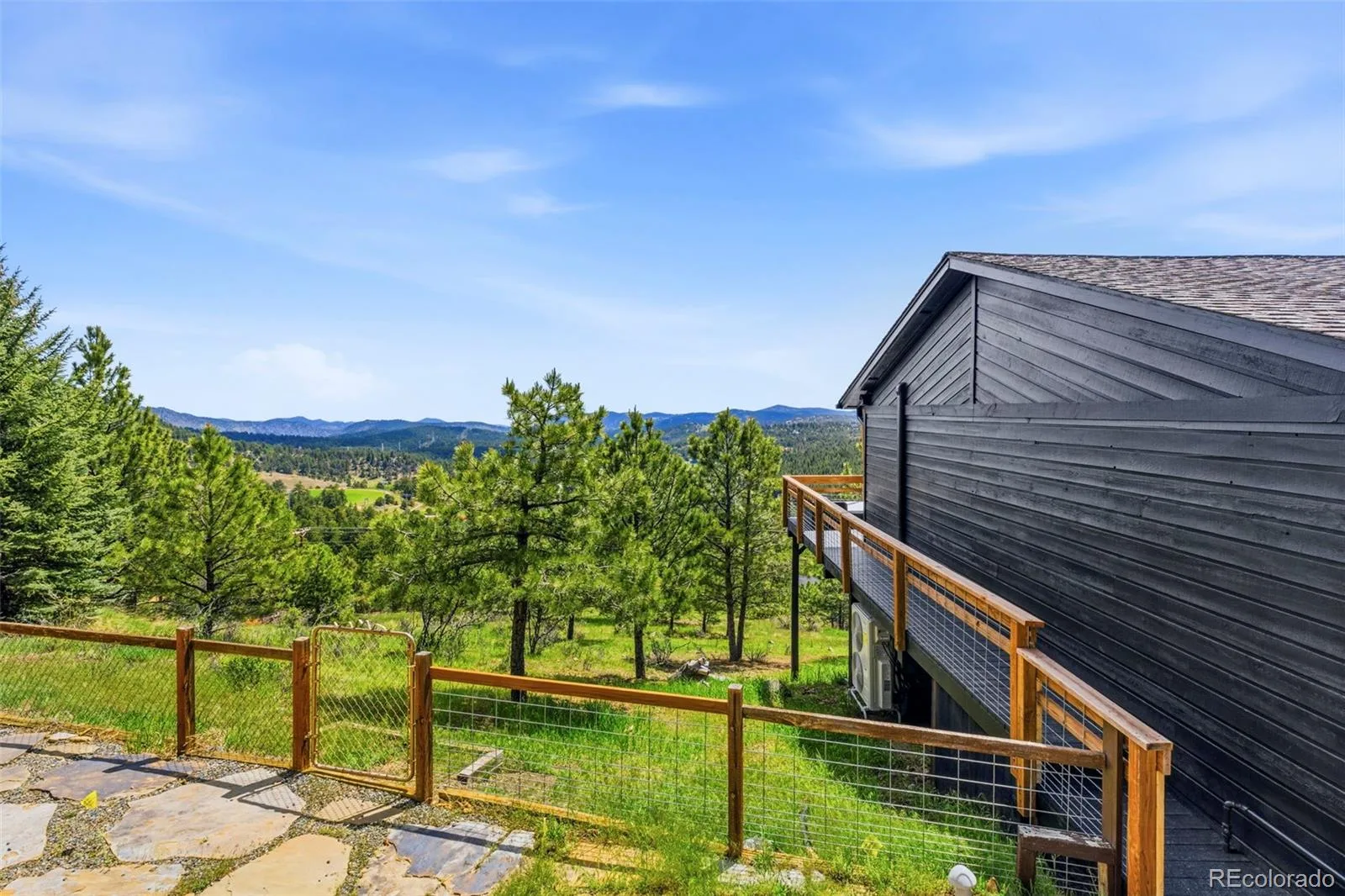 610 Meadow View Drive Evergreen CO 80439 | MLS #REC8838461 05312026184343 1600 44