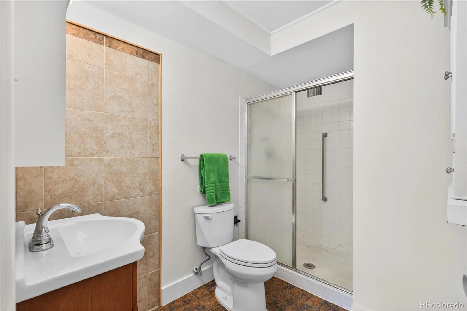 695 S Alton Way #9A Denver CO 80247 MLS #REC8838956 06132026172158 1600 26
