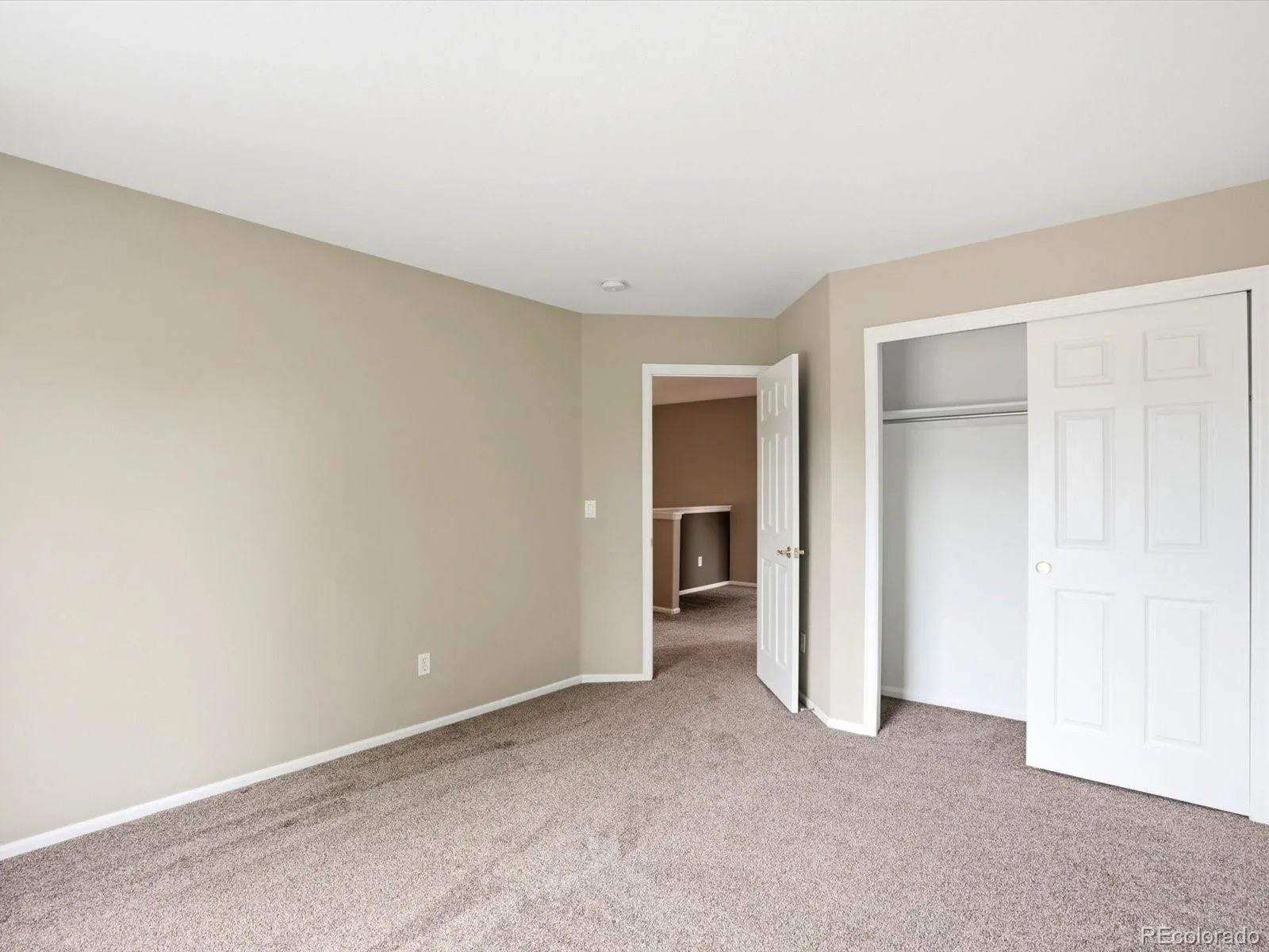 18740 E Progress Avenue Centennial CO 80015 MLS #REC8839493 06092026162733 1600 32