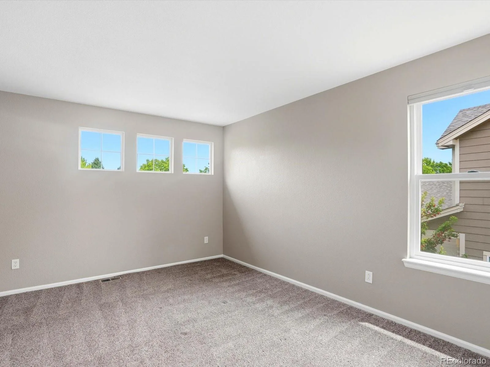 18740 E Progress Avenue Centennial CO 80015 MLS #REC8839493 06092026162733 1600 33