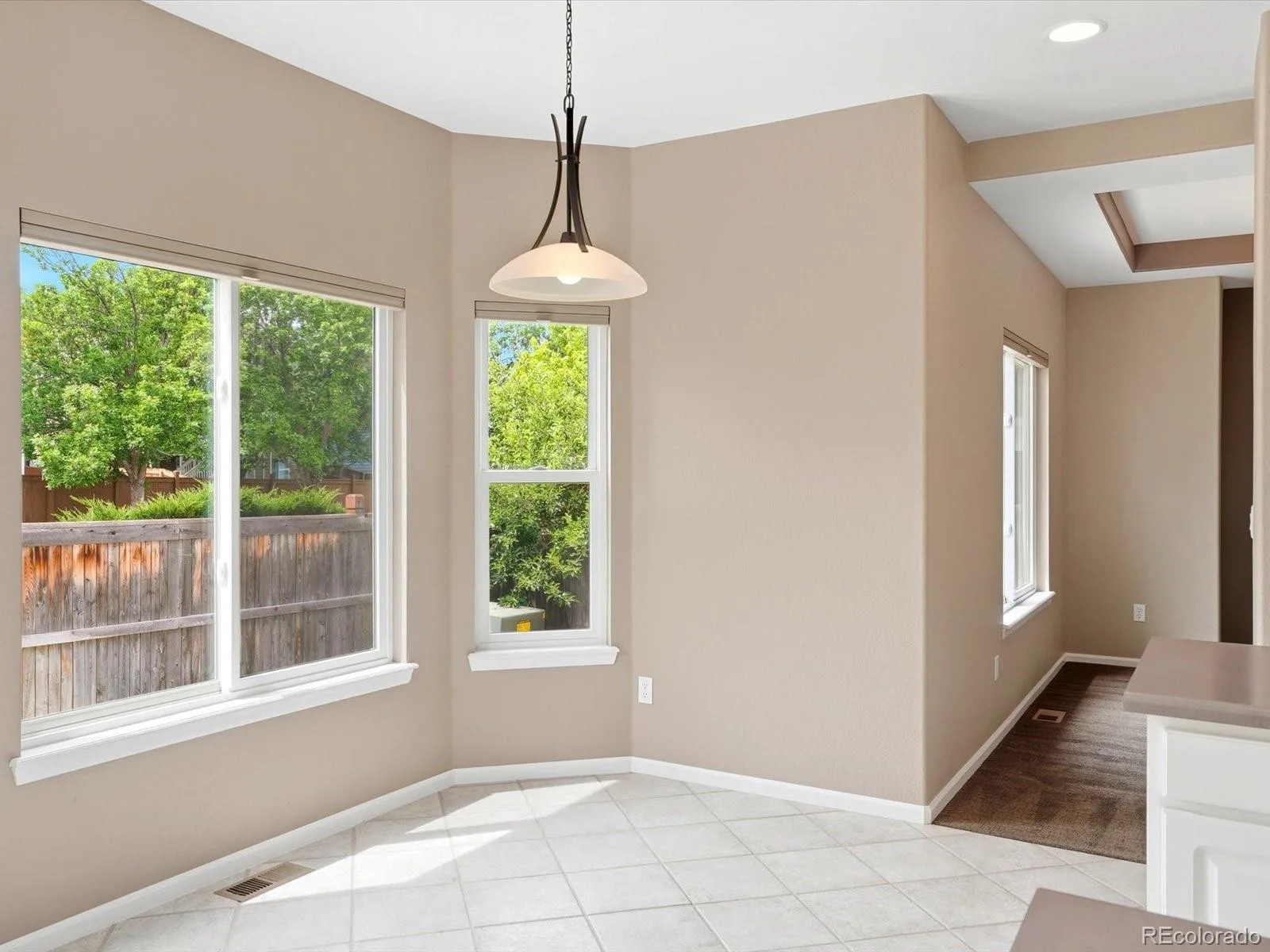 18740 E Progress Avenue Centennial CO 80015 MLS #REC8839493 06092026162733 1600 8