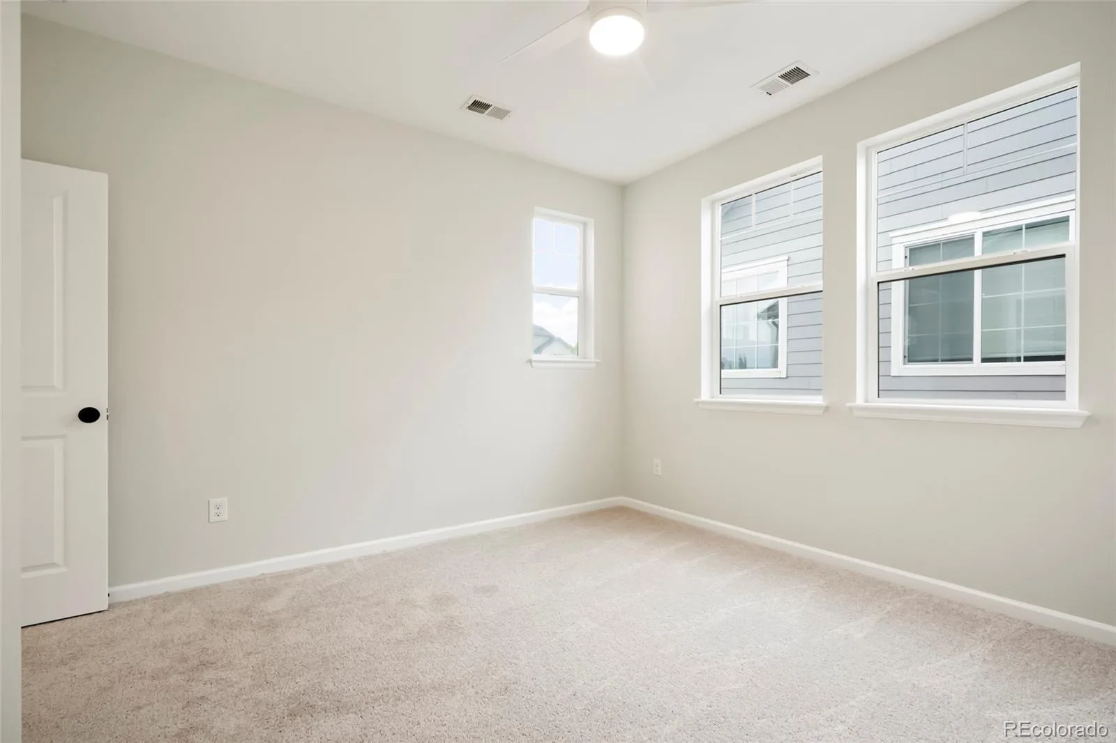 7367 S Pennsylvania Street Littleton CO 80122 MLS #REC8841909 06082026210706 1600 26