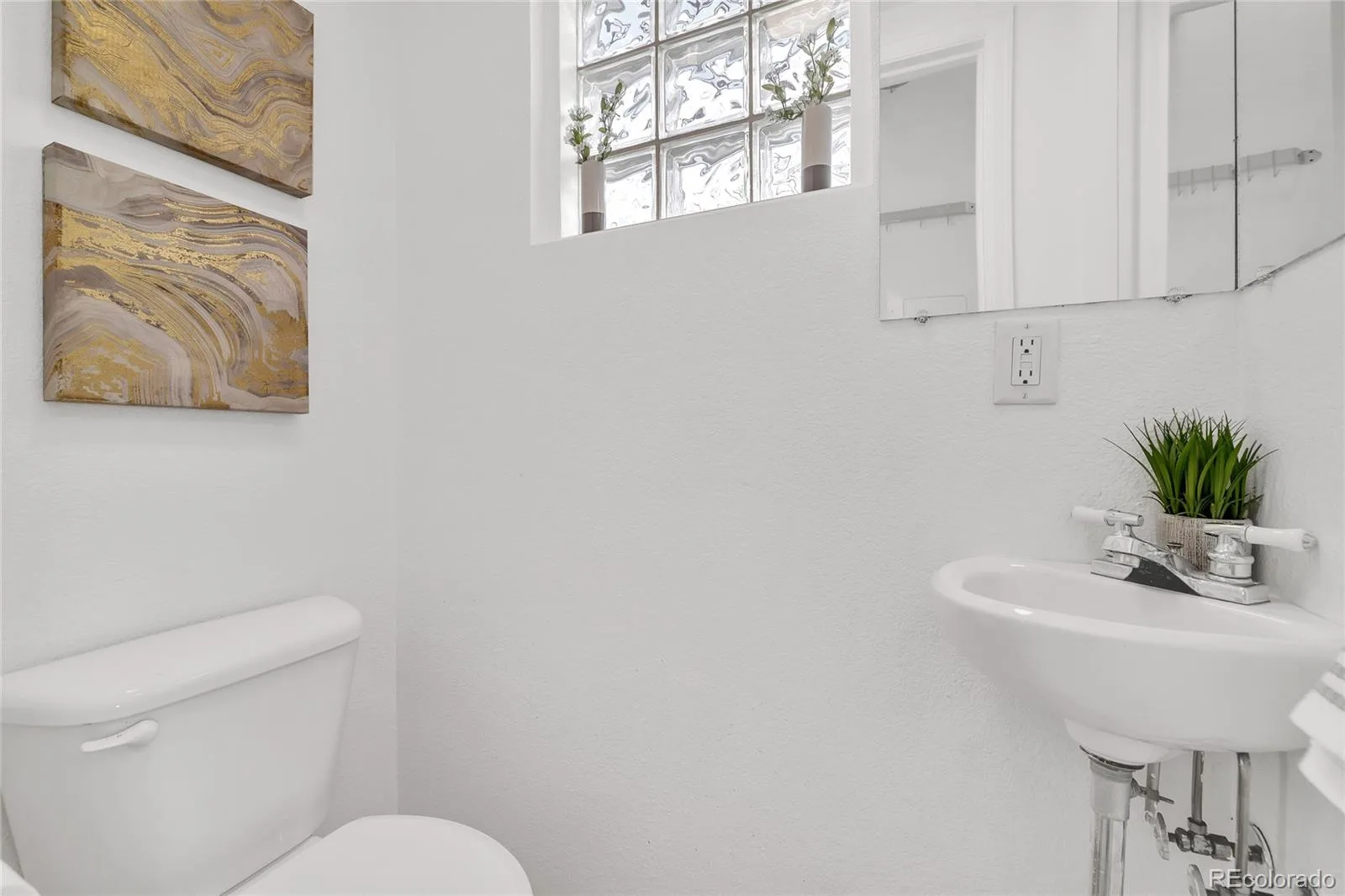 3082 Umatilla Street #B Denver CO 80211 | MLS #REC8842726 09232026134755 1600 27