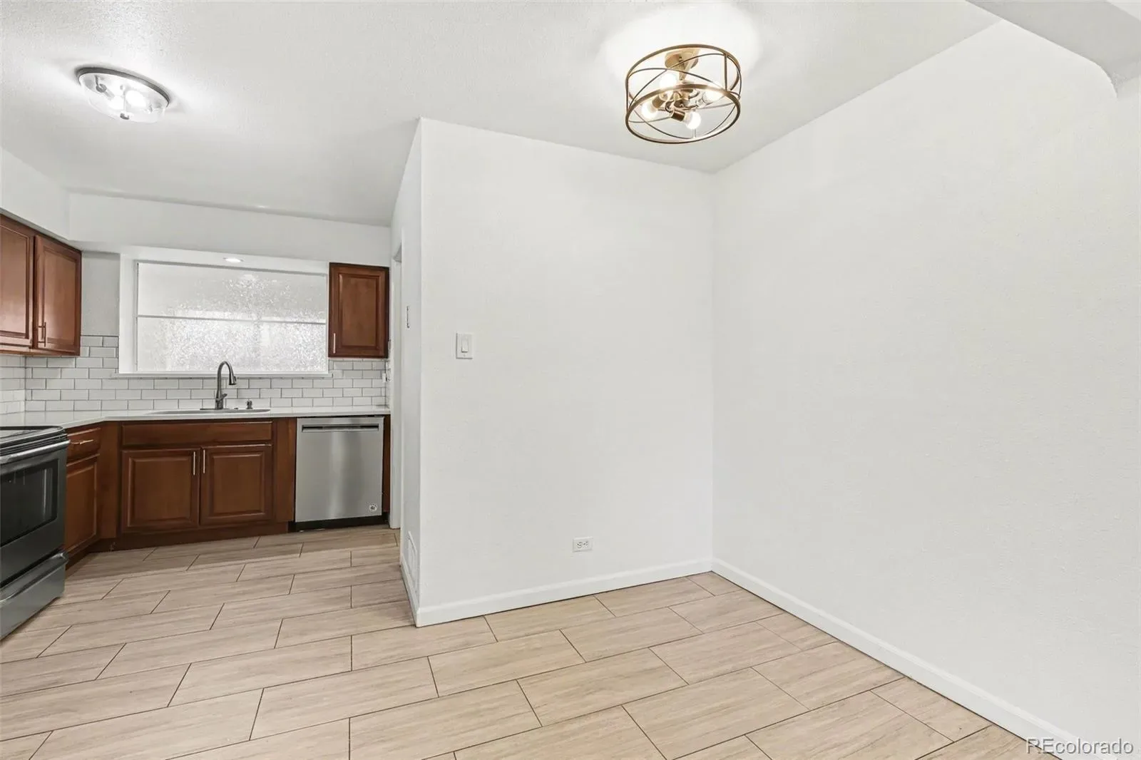 5136 W 9th Avenue Denver CO 80204 MLS #REC8846095 03082026171648 1600 12