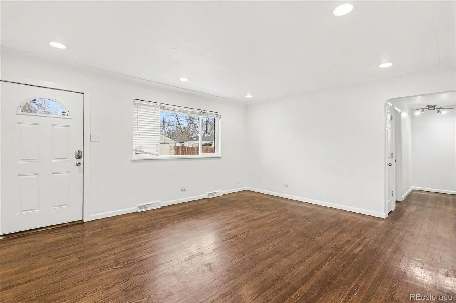 5136 W 9th Avenue Denver CO 80204 MLS #REC8846095 03082026171648 1600 3