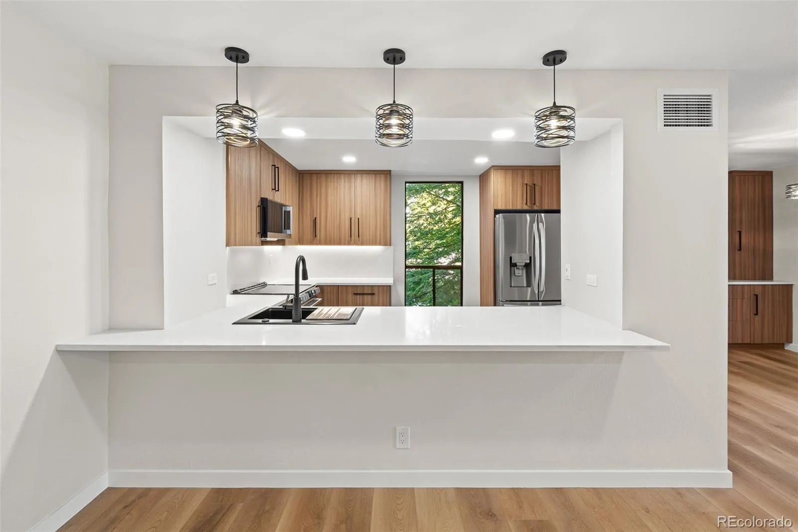 460 S Marion Parkway #254 #B Denver CO 80209 | MLS #REC8846221 10032026013435 1600 16