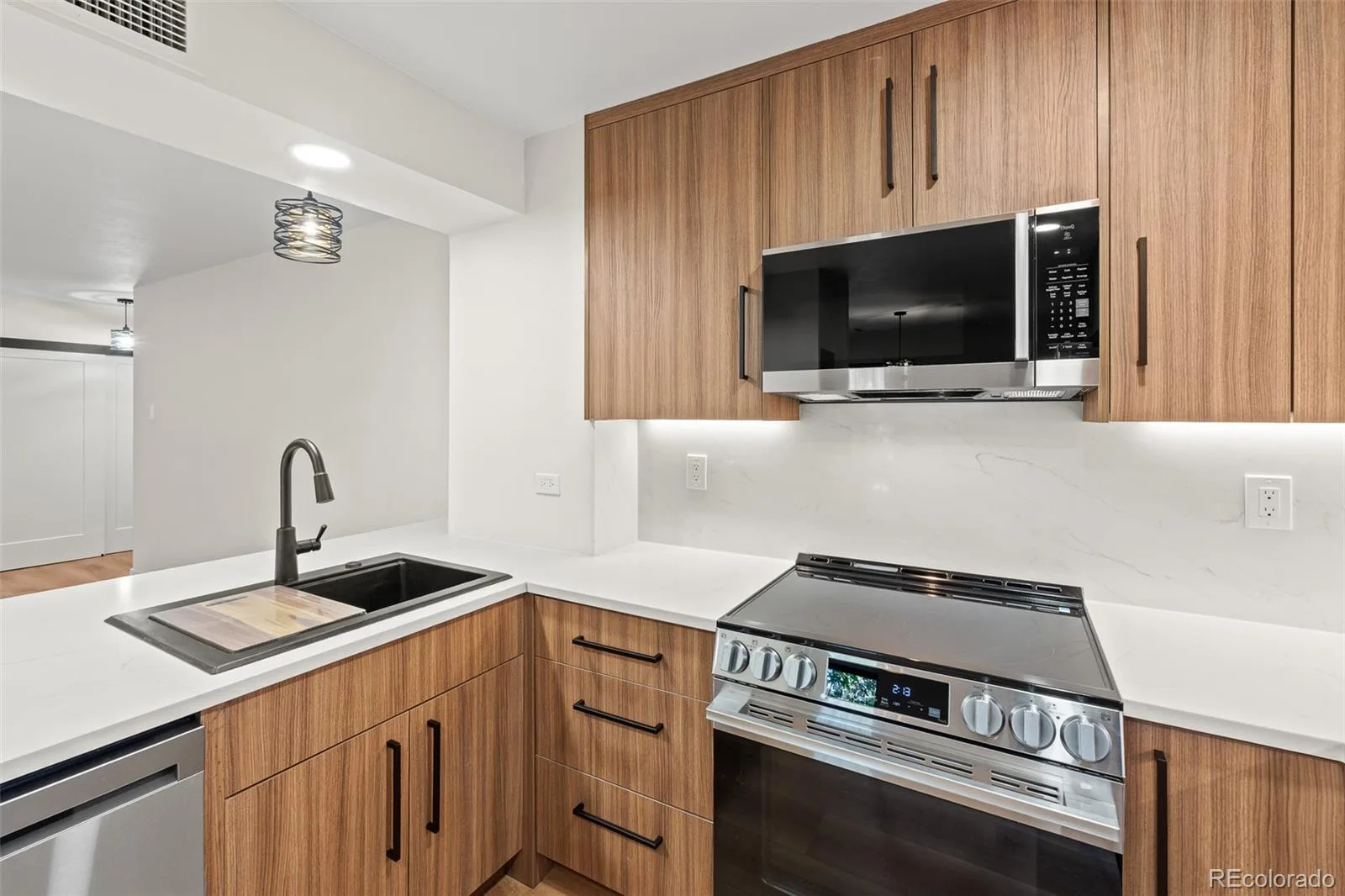 460 S Marion Parkway #254 #B Denver CO 80209 | MLS #REC8846221 10032026013435 1600 22