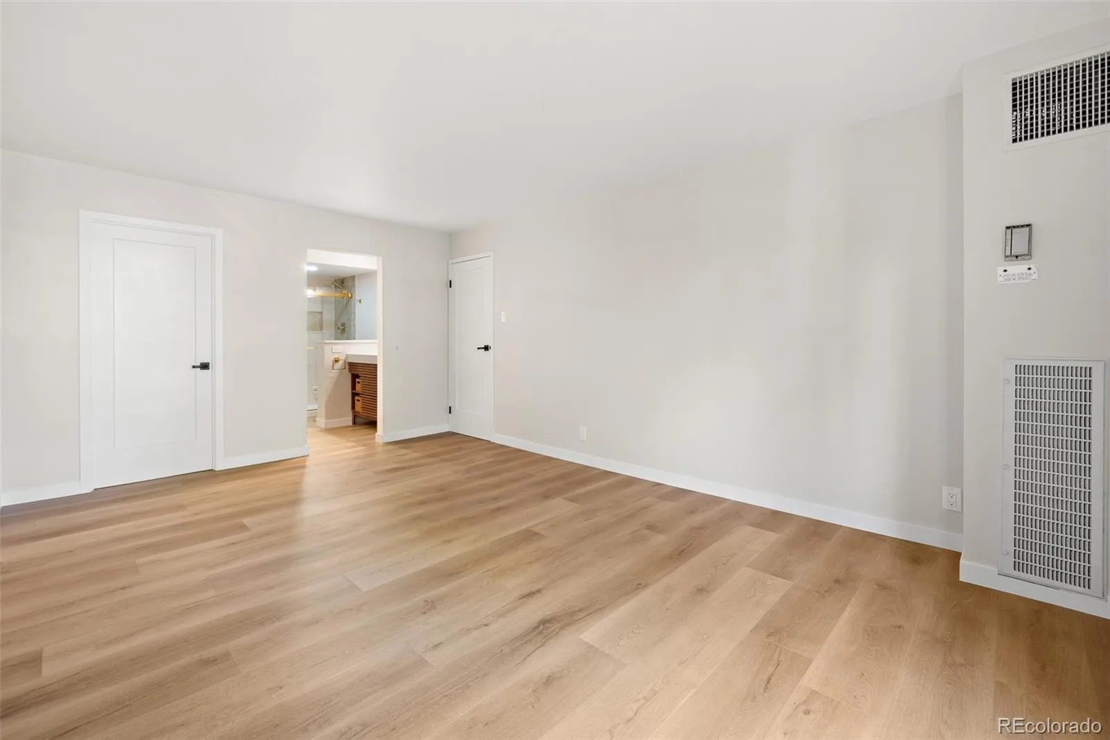 460 S Marion Parkway #254 #B Denver CO 80209 | MLS #REC8846221 10032026013435 1600 31