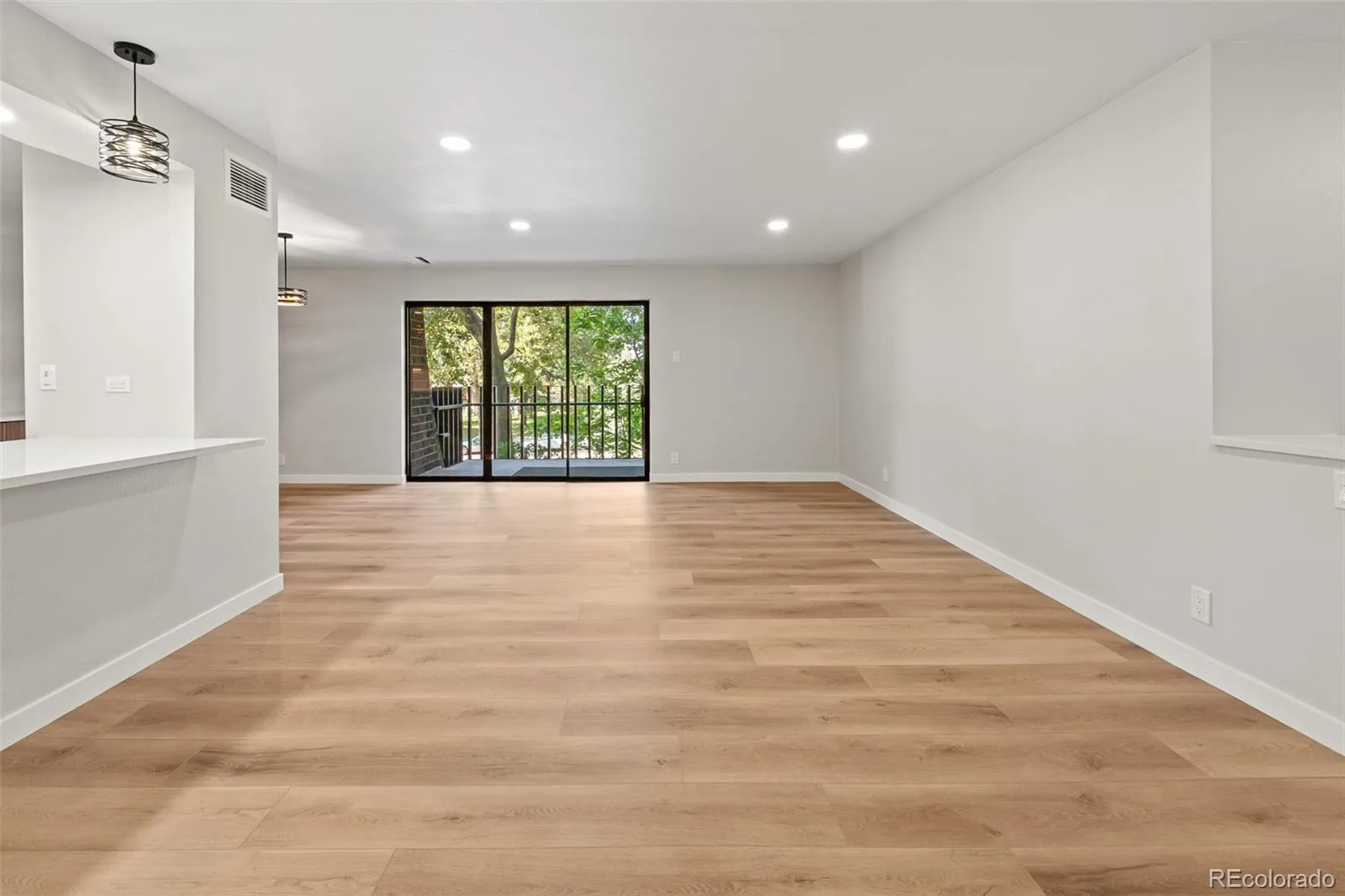 460 S Marion Parkway #254 #B Denver CO 80209 | MLS #REC8846221 10032026013435 1600 8