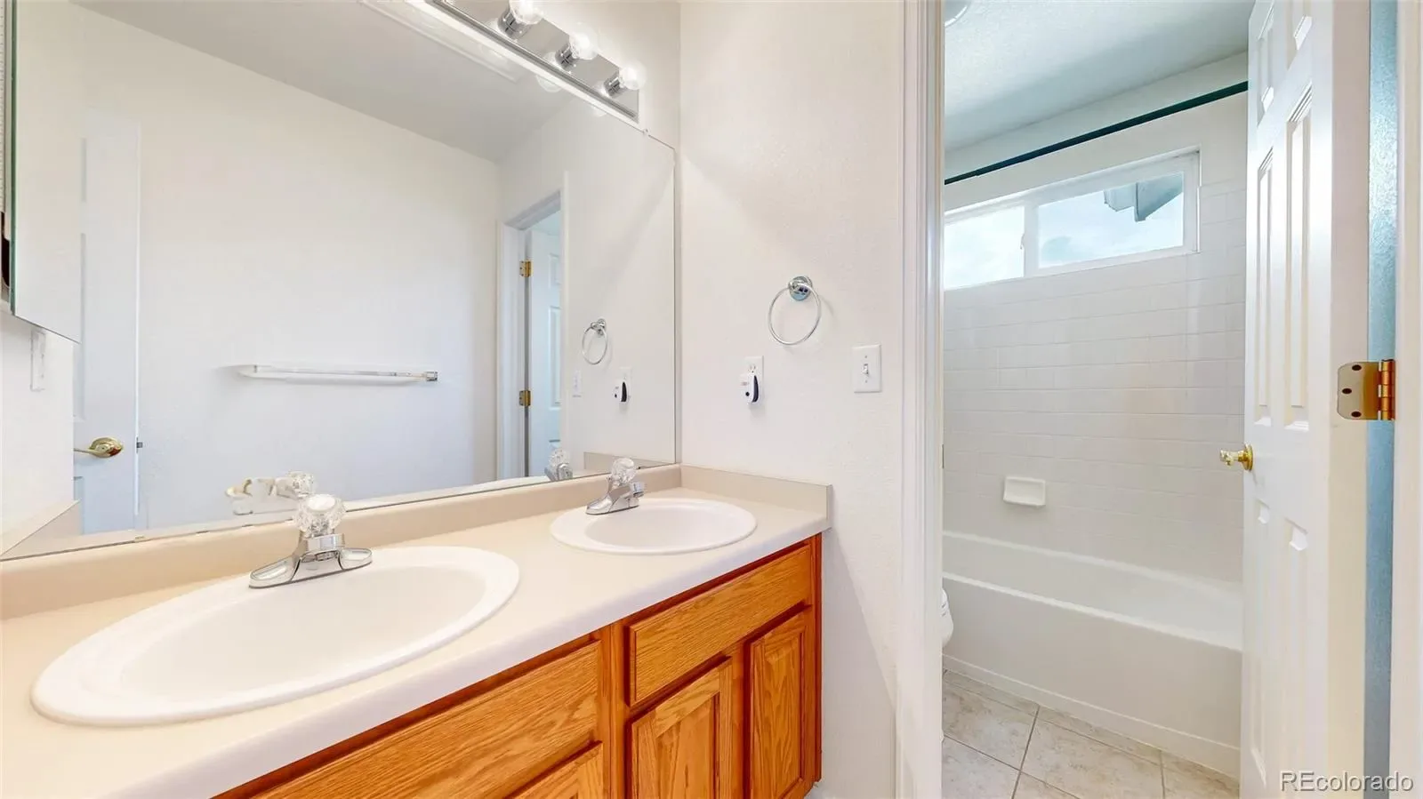 03282026011212 1600 21