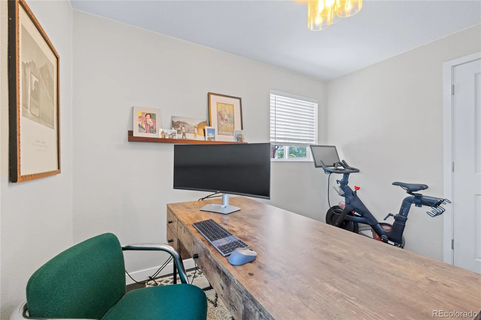 3011 Oneida Street Denver CO 80207 MLS #REC8847137 06252026142626 1600 22
