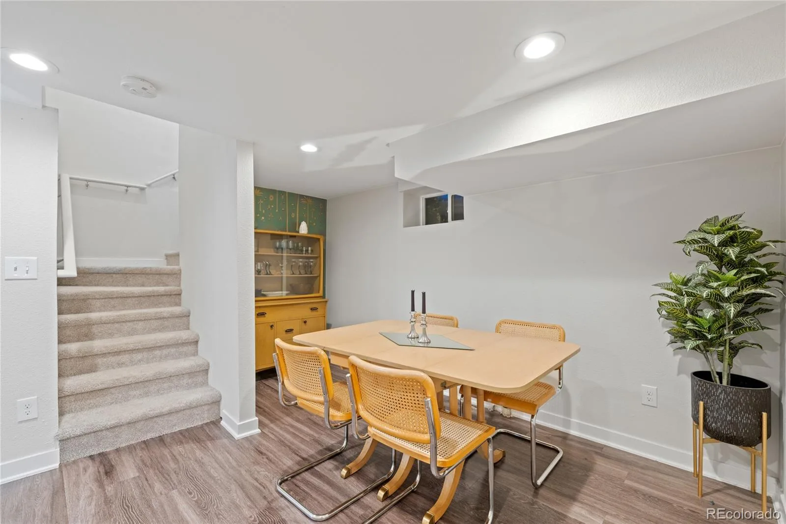 3011 Oneida Street Denver CO 80207 MLS #REC8847137 06252026142626 1600 23