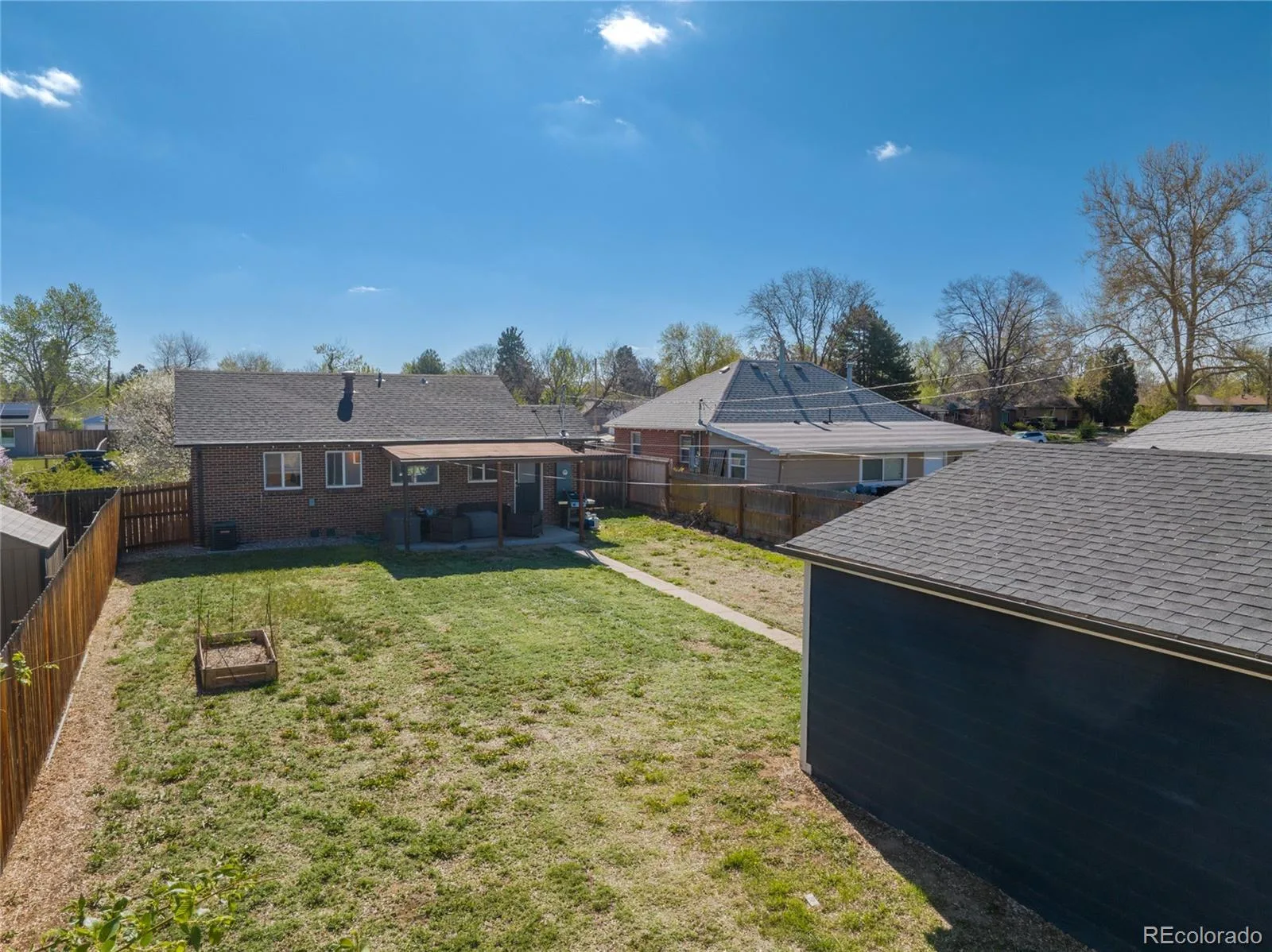3011 Oneida Street Denver CO 80207 MLS #REC8847137 06252026142626 1600 37