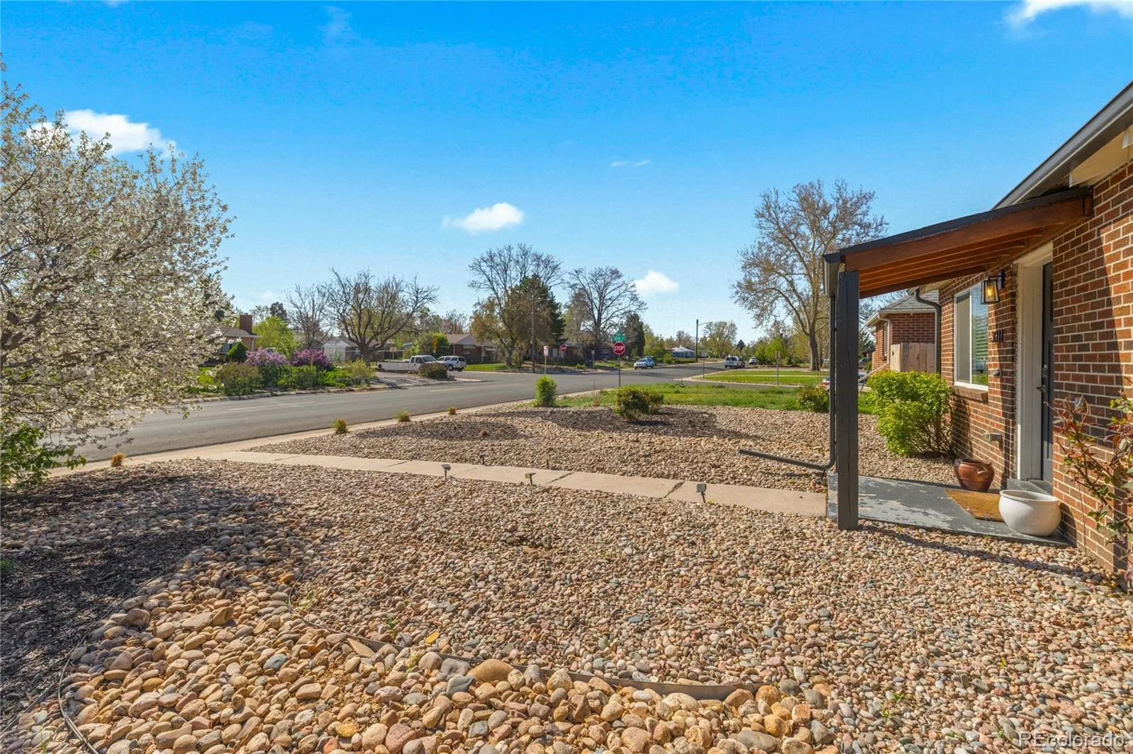 3011 Oneida Street Denver CO 80207 MLS #REC8847137 06252026142626 1600 39