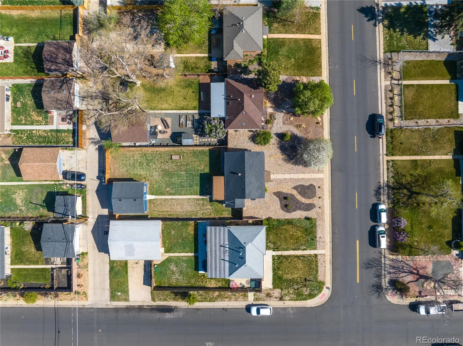 3011 Oneida Street Denver CO 80207 MLS #REC8847137 06252026142626 1600 44