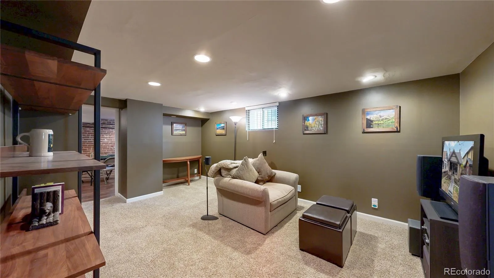 04032026222116 1600 22