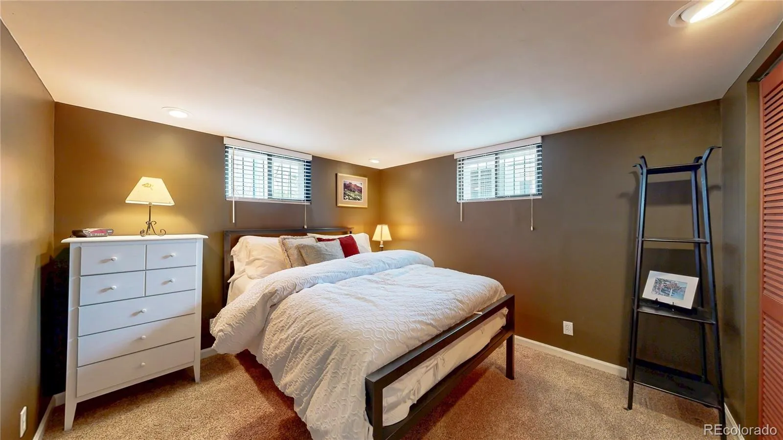 04032026222116 1600 27