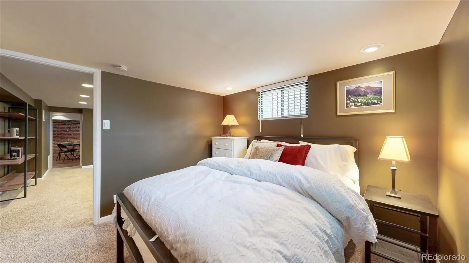 04032026222116 1600 28