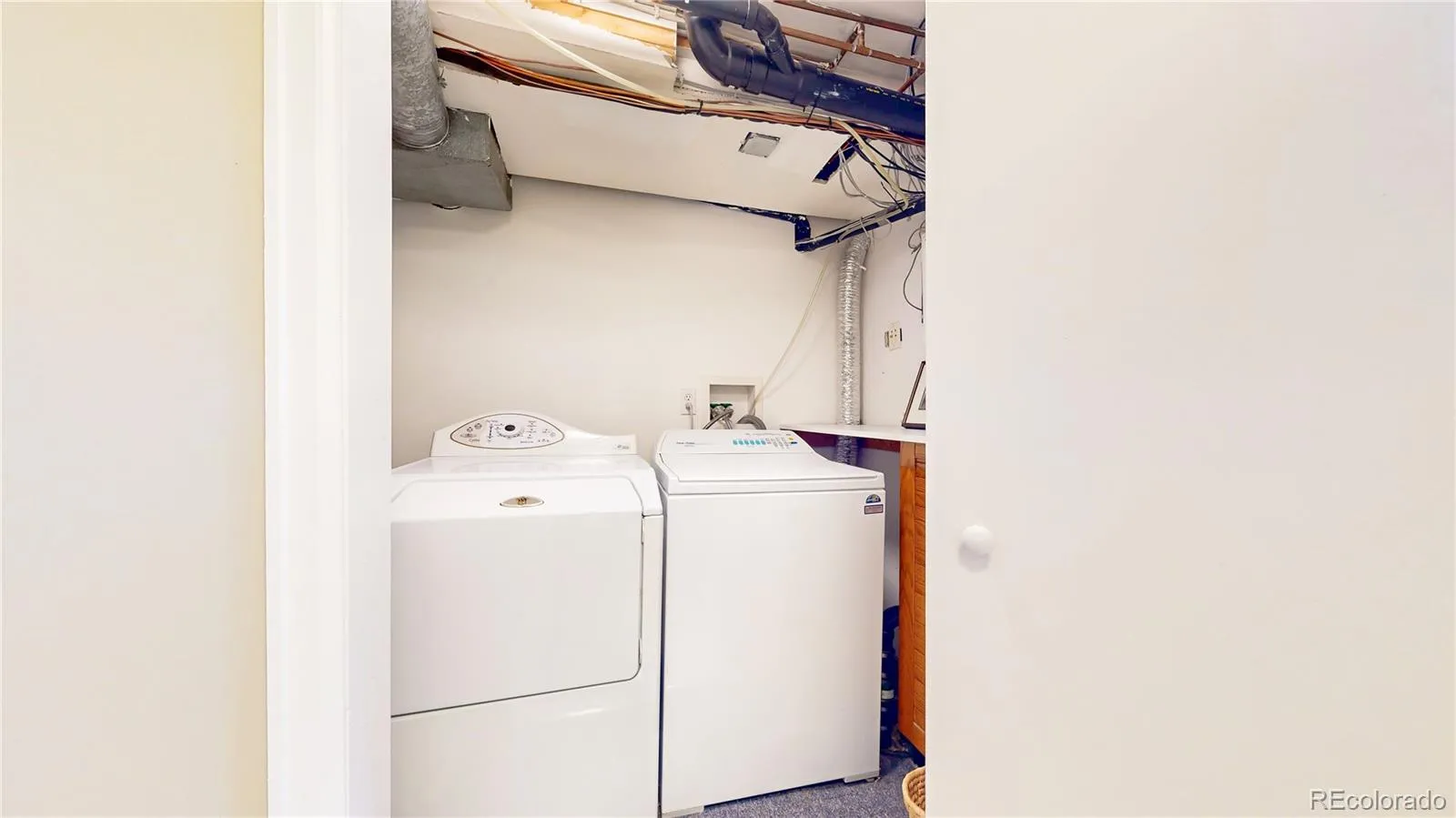 04032026222116 1600 30