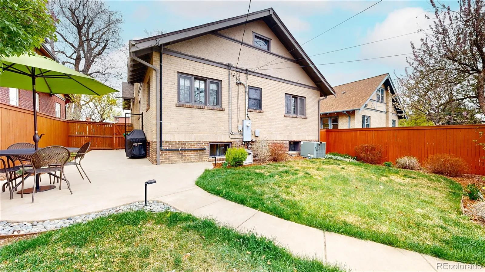 04032026222116 1600 35