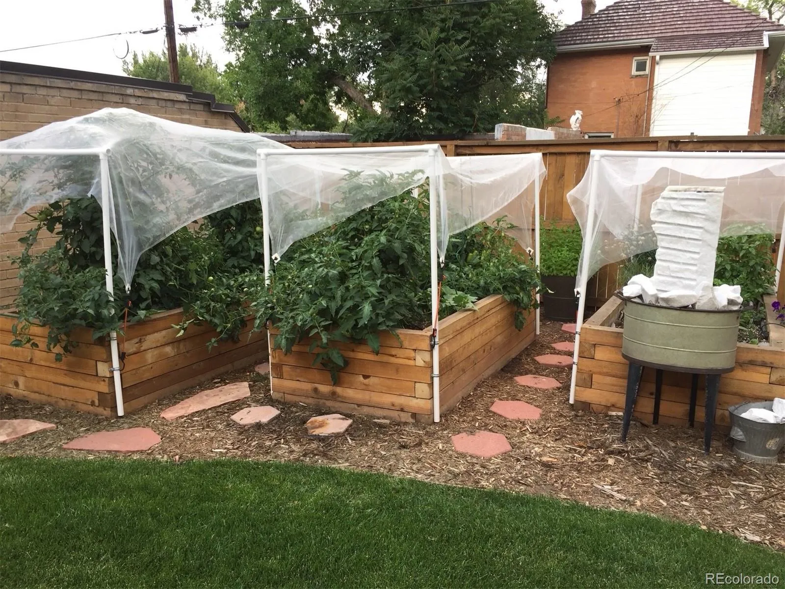 04032026222116 1600 37