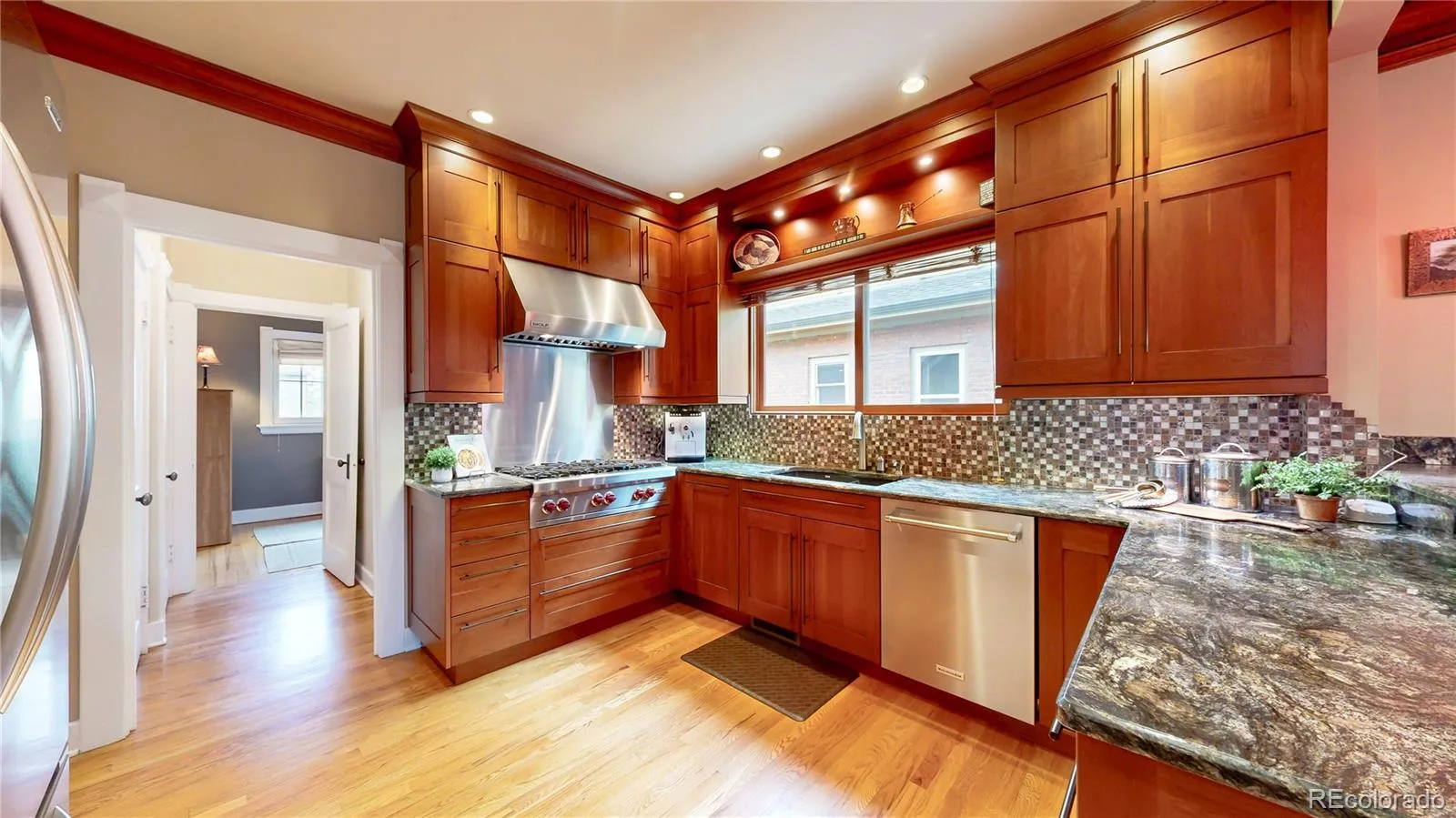 04032026222116 1600 8