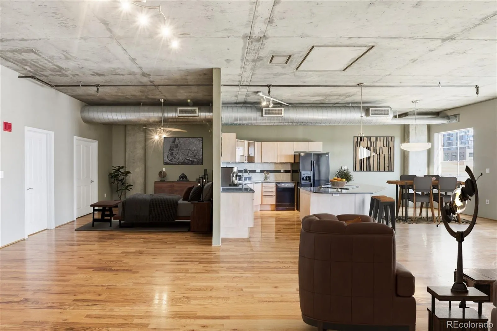 04042026033824 1600 12