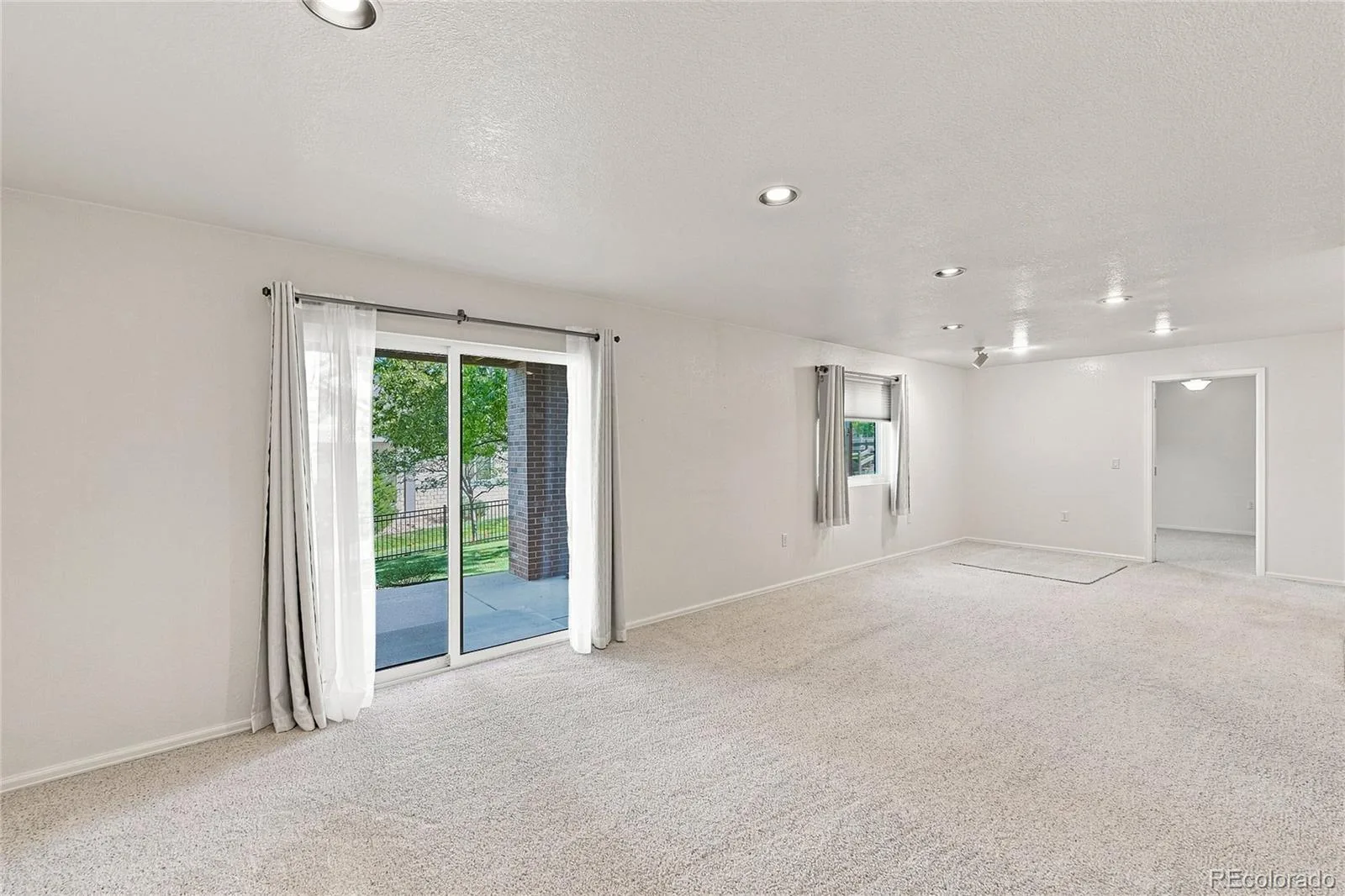 23410 E Moraine Place Aurora CO 80016 | MLS #REC8848195 08222026001933 1600 18