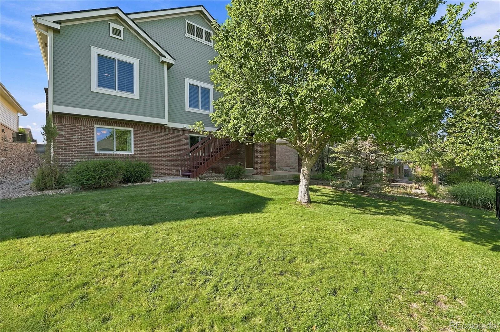 23410 E Moraine Place Aurora CO 80016 | MLS #REC8848195 08222026001933 1600 24