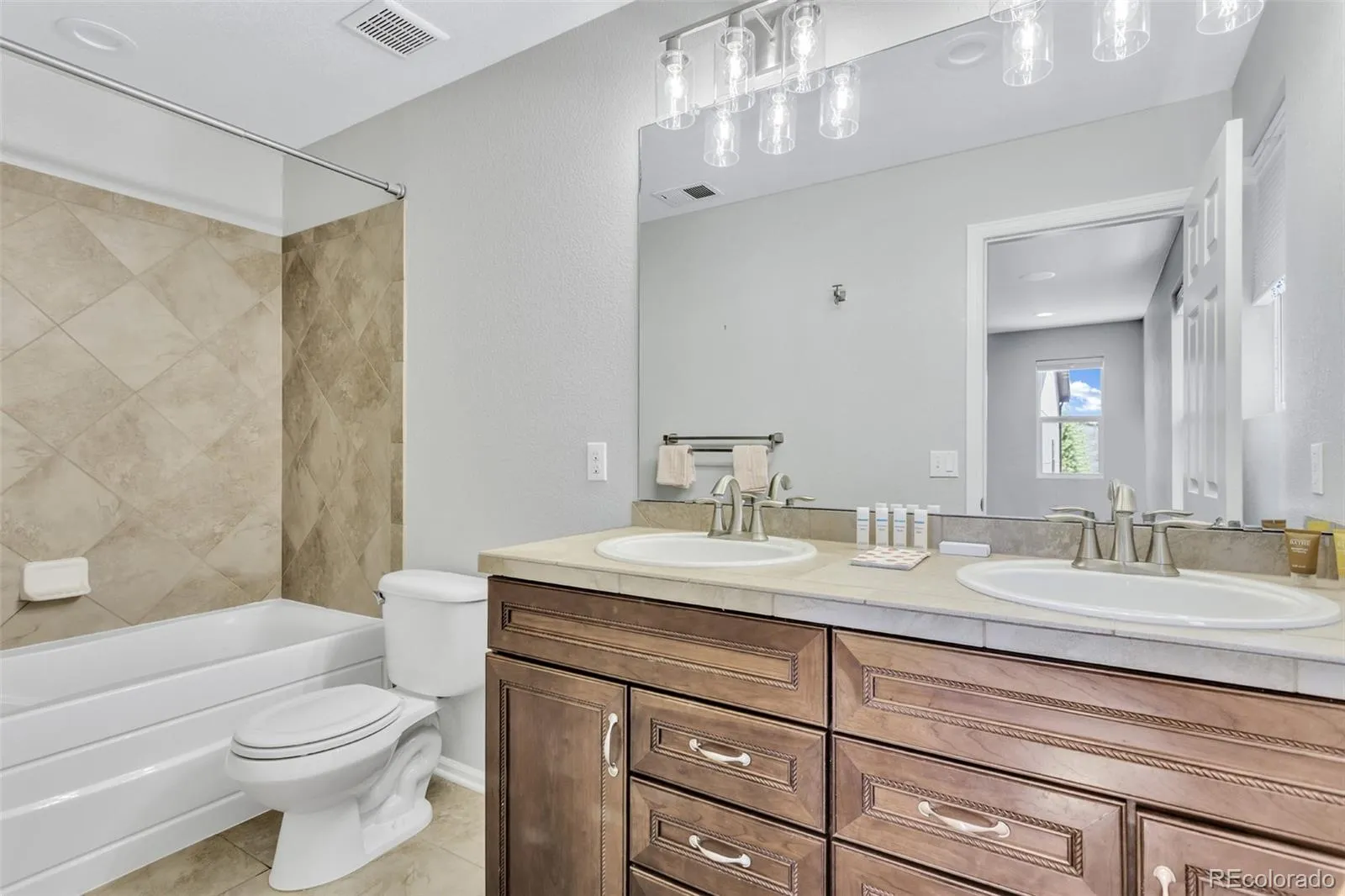 2160 Spruce Street Denver CO 80238 | MLS #REC8848461 05162026041724 1600 17