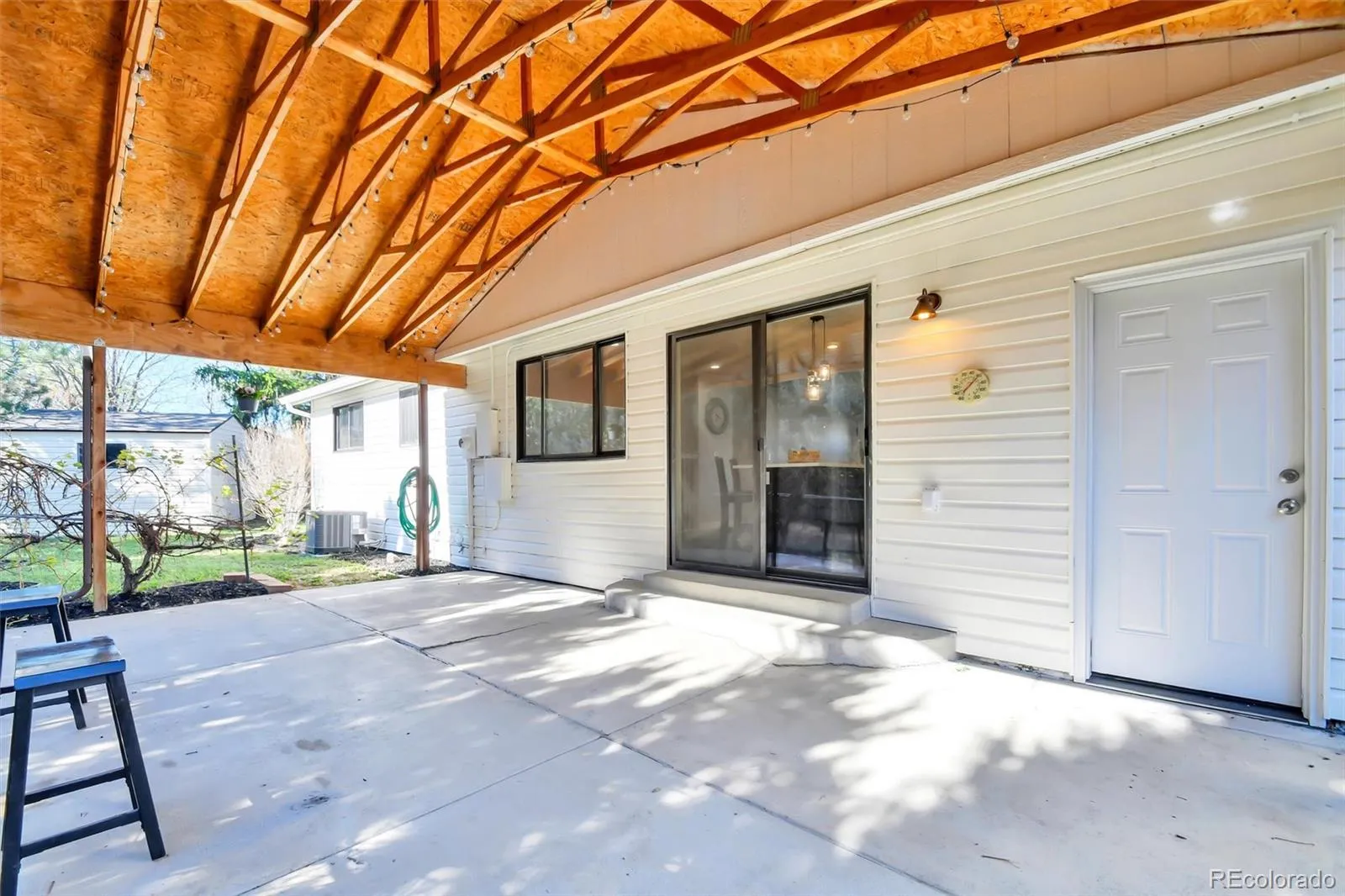 6660 S Dudley Court Littleton CO 80123 MLS #REC8849930 05142026212817 1600 3