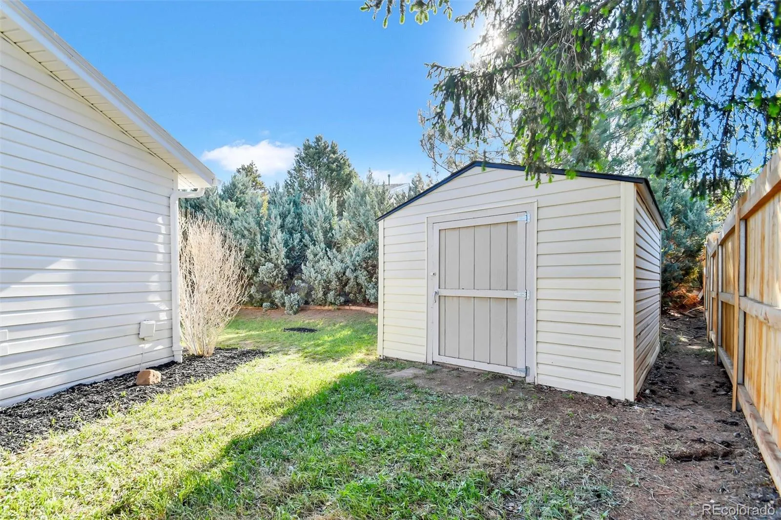 6660 S Dudley Court Littleton CO 80123 MLS #REC8849930 05142026212817 1600 37