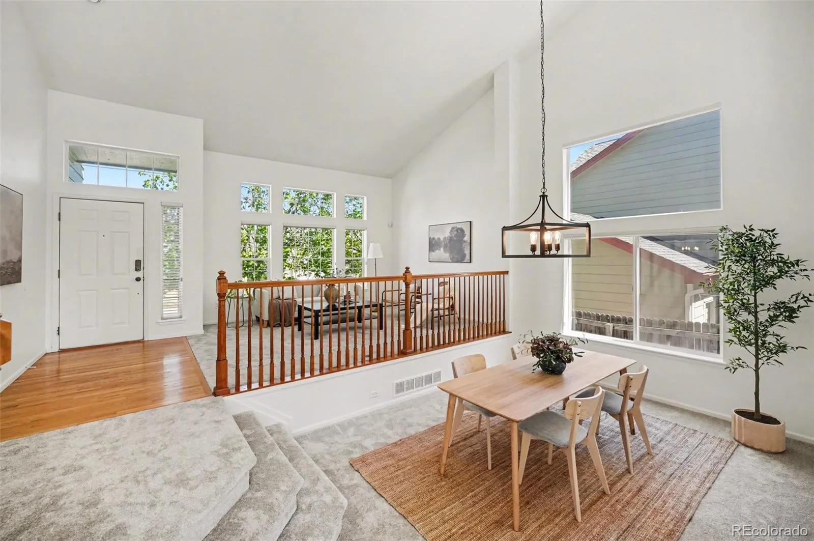 04162026224555 1600 15