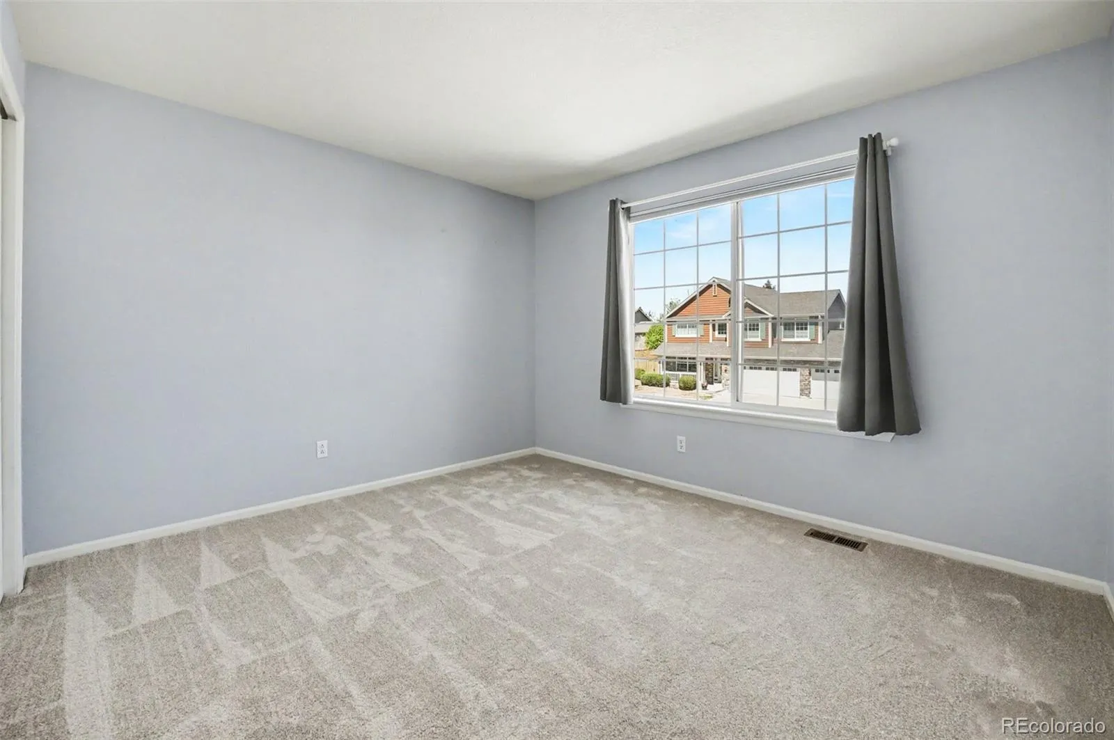 04162026224555 1600 32